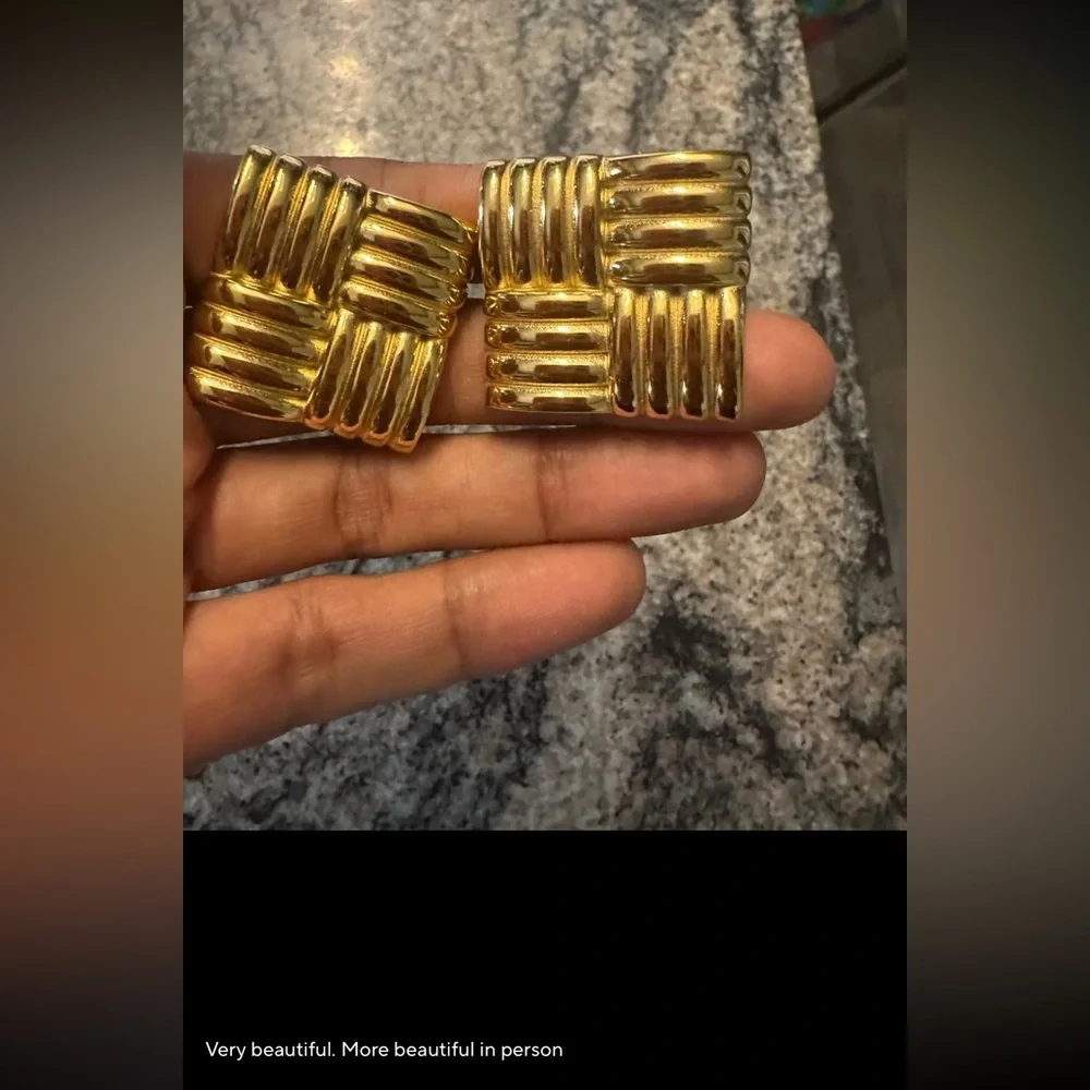 GOODREVIEWS ⭐️⭐️⭐️⭐️⭐️ Vintage Stella Gold Earrings |StainlessSteel 18K - Picture 15 of 17